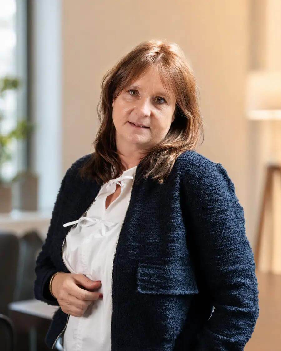 Stefanie Hein, Spezialistin für Lehrerinnen, Lehrer und Beamte bei Pro B in Saarbrücken